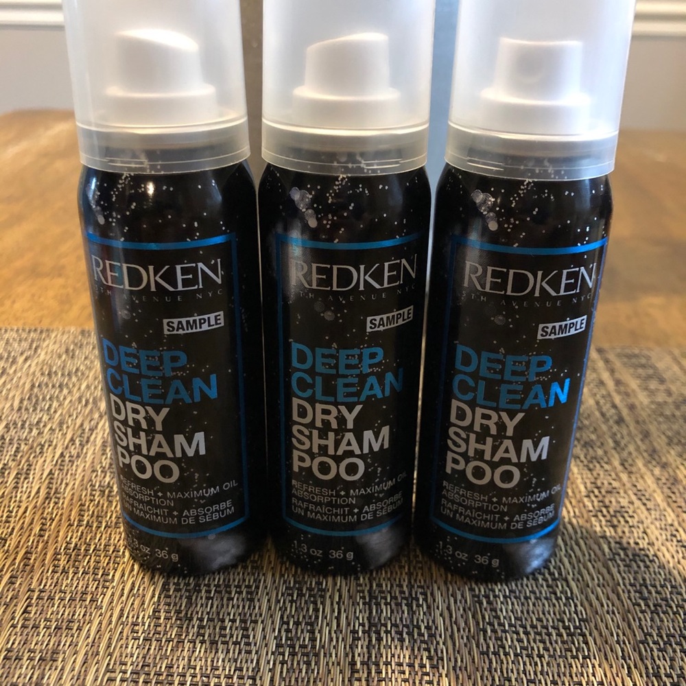 3 Redken Deep Clean Dry Shampoo